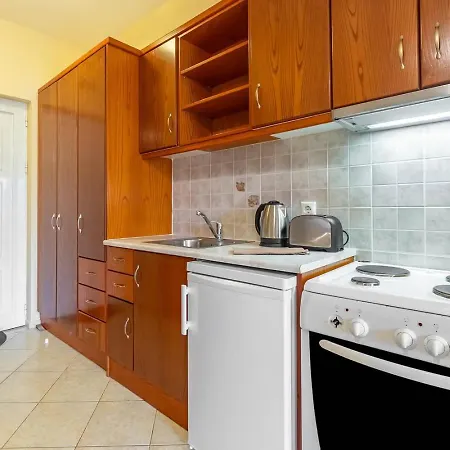 Hotel de apartamente Kosmos Agios Stefanos Avliotes (Corfu)