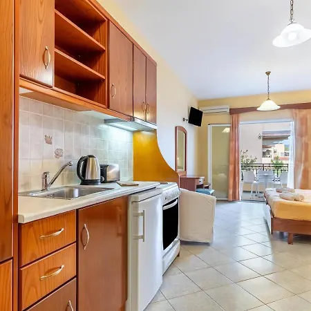 Kosmos Hotel de apartamente Agios Stefanos Avliotes (Corfu)